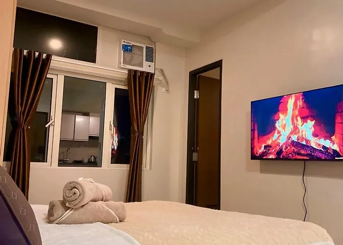 Makati With Free Pool, Gym And View Apartment