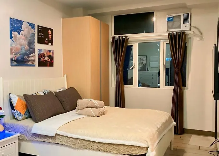 Makati With Free Pool, Gym And View *