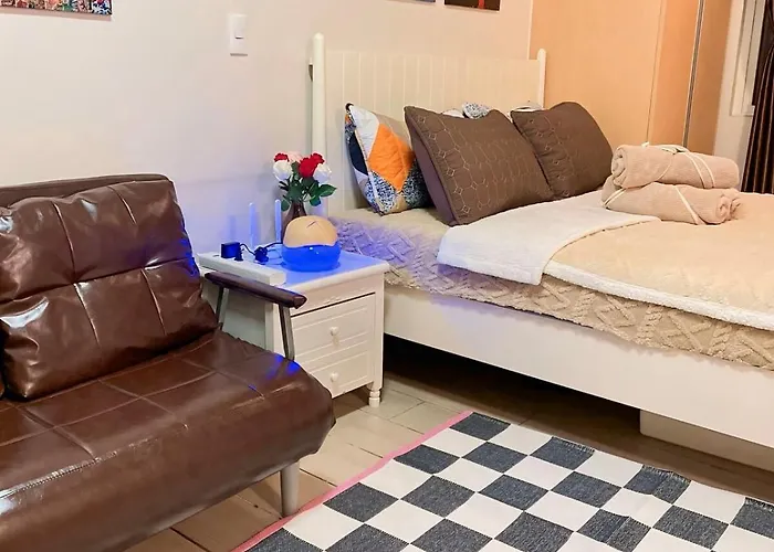 Apartment Makati With Free Pool, Gym And View Manila