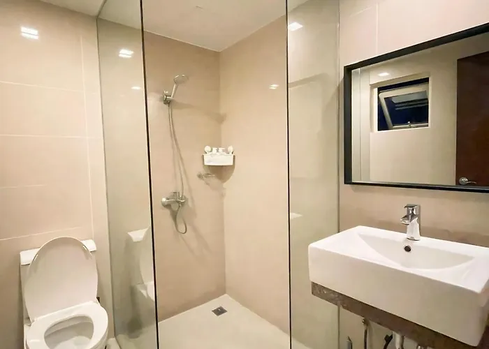 Apartment Makati With Free Pool, Gym And View