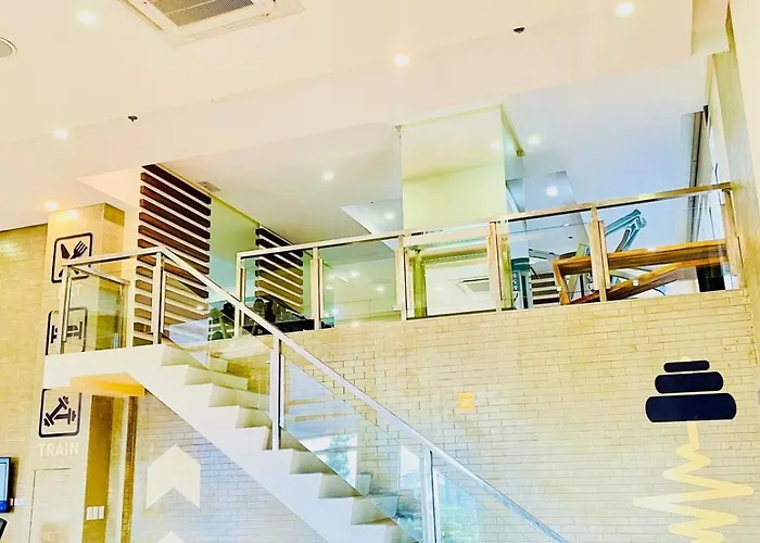 Makati With Free Pool, Gym And View Apartment Manila