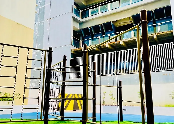 Apartment Makati With Free Pool, Gym And View